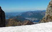 39 Vista verso Cresta di Giumenta, Lecco e i laghi brianzoli